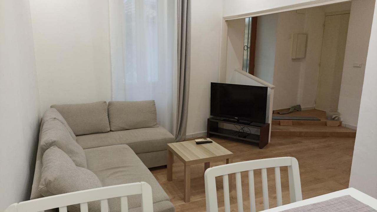 Studio Neuf Climatise Avec Terrasse #4 Toulon Exterior photo
